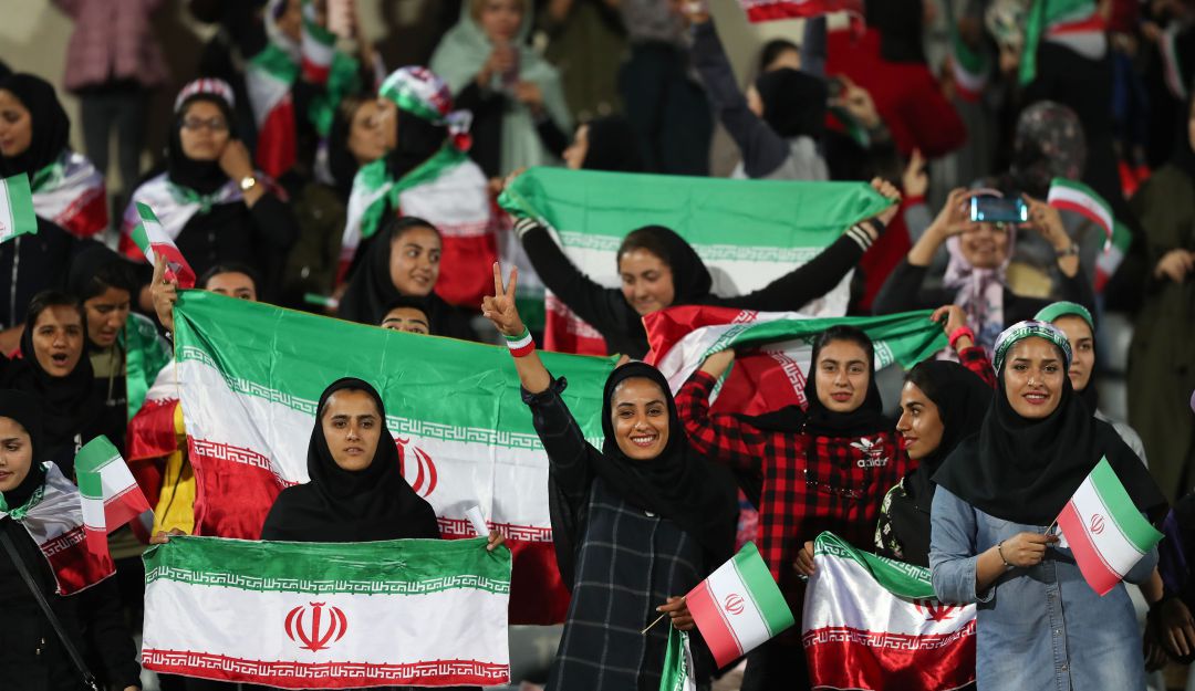 Iran-ایران-زنان طرفدار فوتبال-Football Fans