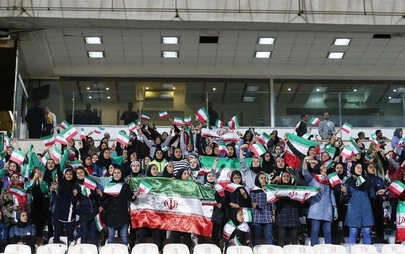 ورزشگاه آزادی - حضور بانوان در ورزشگاه - تیم ملی ایران