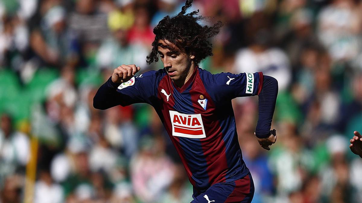 Eibar -ایبار-مدافع-اسپانیا-لالیگا-بارسلونا