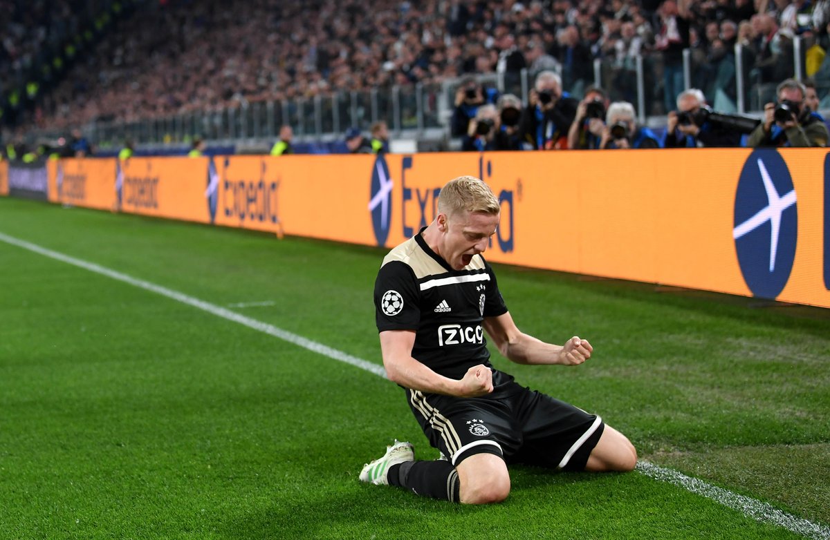 ajax-آژاکس-هافبک-هلند-لیگ قهرمانان اروپا