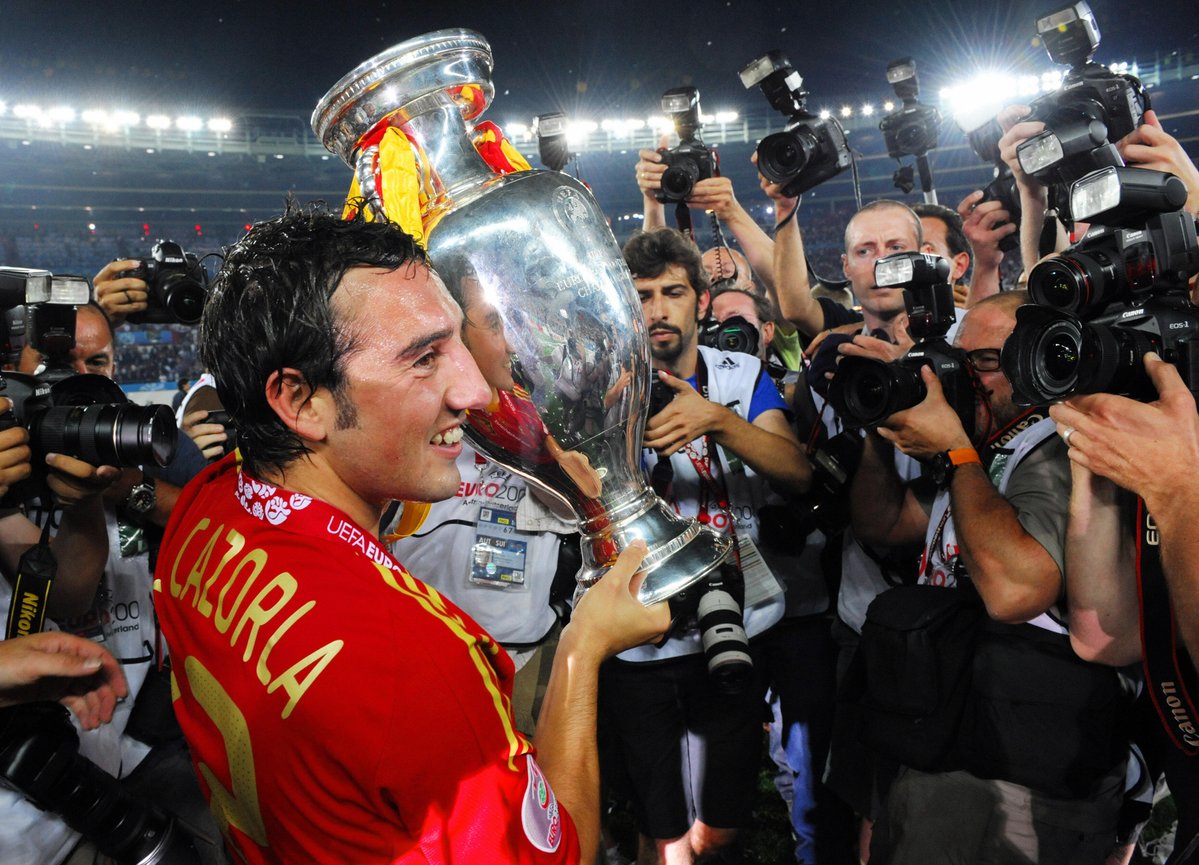spain-اسپانیا-هافبک-یورو 2012