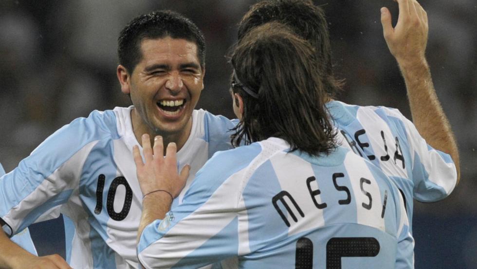 مهاجم-آرژانتین-Riquelme -messi