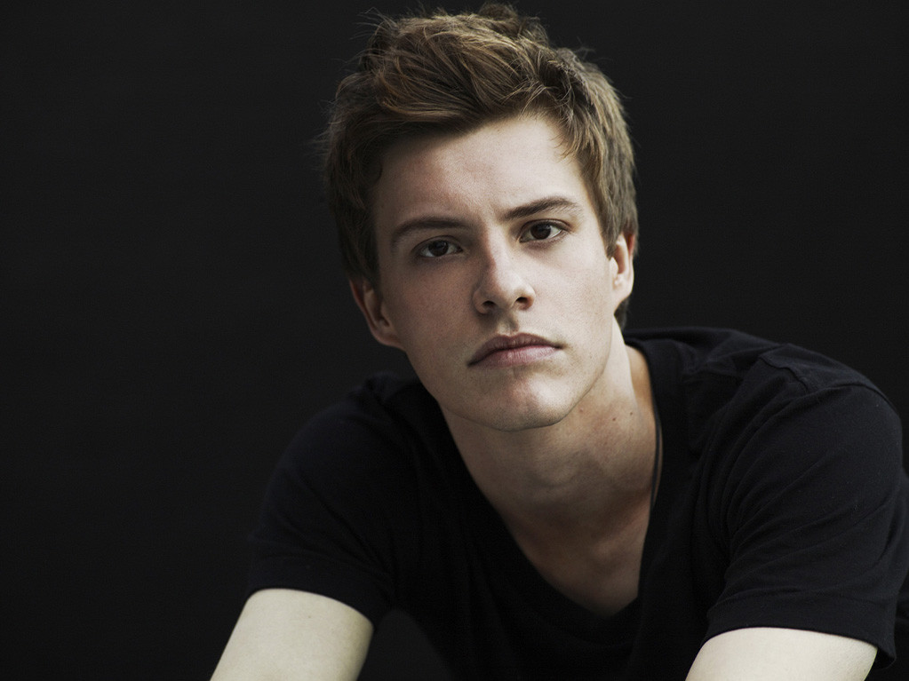 Sam picture. Завьер Сэмюэл. Завьер Сэмюэл 2020. Завьер Сэмюэл (Xavier Samuel) Завьер Сэмюэл. Ксавьер Самуэль в сумерках.