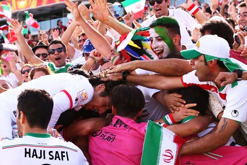 آثار نرخ ارز؛ تعداد تماشاگران ایرانی در امارات کاهش می‌یابد؟ - Iranian-Fans-in-Asian-Cup