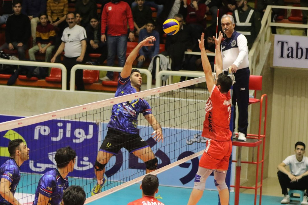 لیگ برتر والیبال؛ تقابل شهرداری ورامین و فولاد سیرجان در مهم ترین دیدار هفته بیستم - iran volleyball