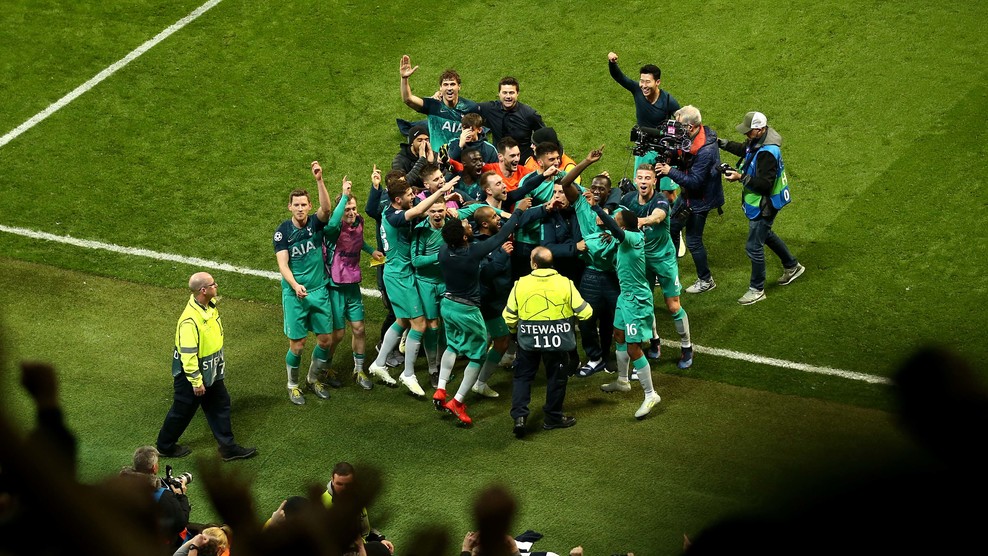 لیگ قهرمانان اروپا - دیدار مقابل منچسترسیتی - جشن صعود به نیمه نهایی