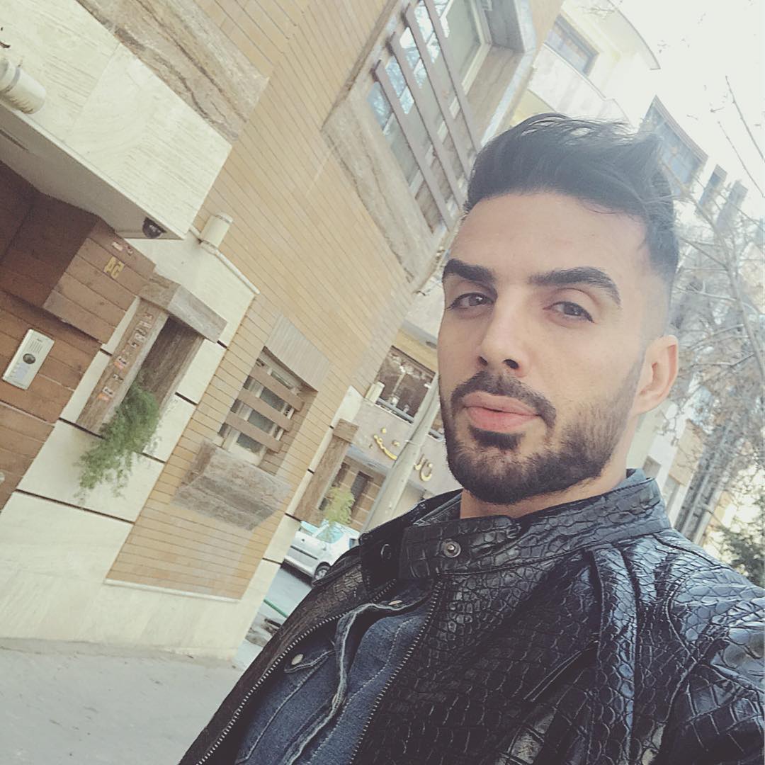 سینا عشوری