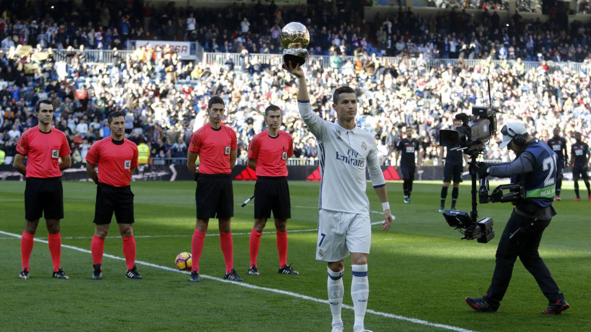 کریستیانو رونالدو - رئال مادرید فصل 17-2016 - چهارمین توپ طلای کریستیانو رونالدو