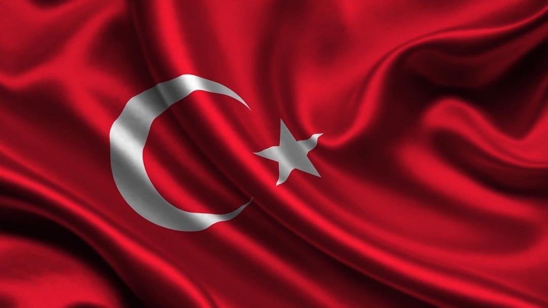 همدردی پودولسکی با آسیب دیدگان انفجار ترکیه