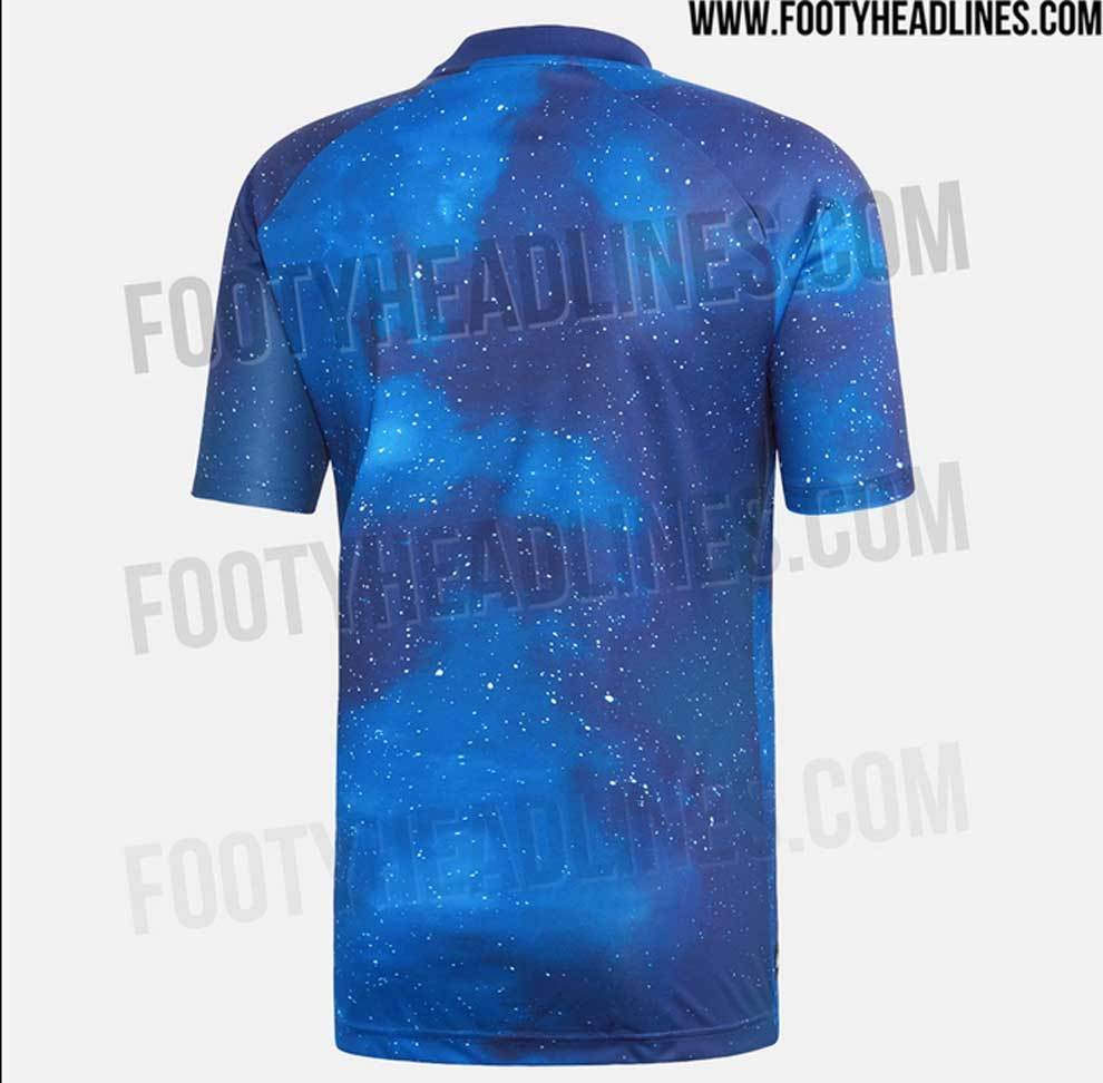 پیراهن رئال مادرید - Galacticos-inspired shirt